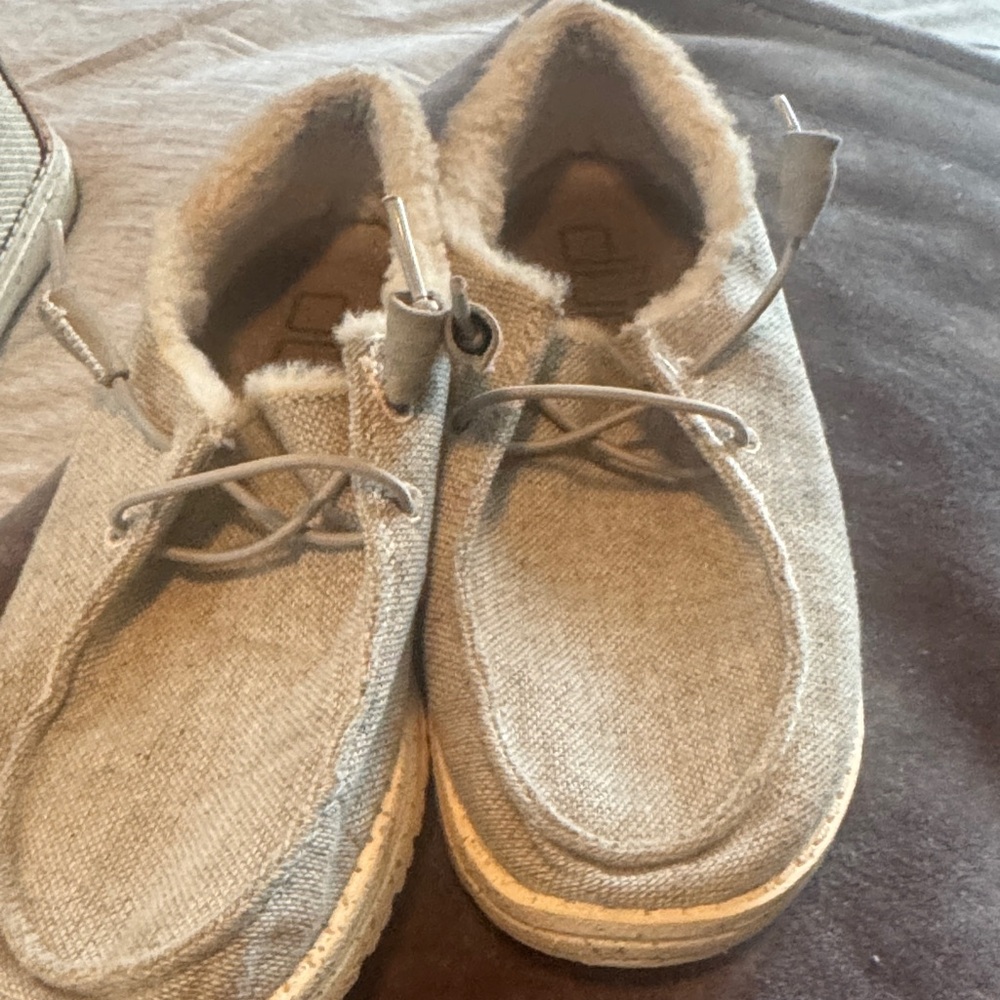 Hey Dude Men's Gray Loafers